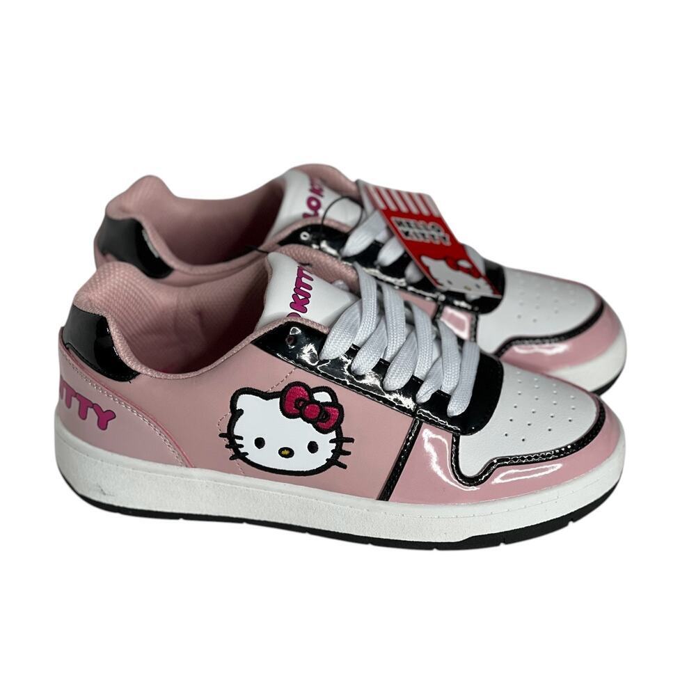 Hello Kitty woman’s size 7 shoes Sneakers Pink white Hello kitty cat Sanrio NWT